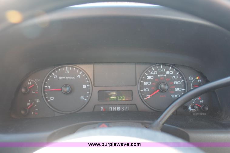 image for item H5523 2007 Ford F250 Super Duty XL FX4 Off-Road SuperCab pickup truck