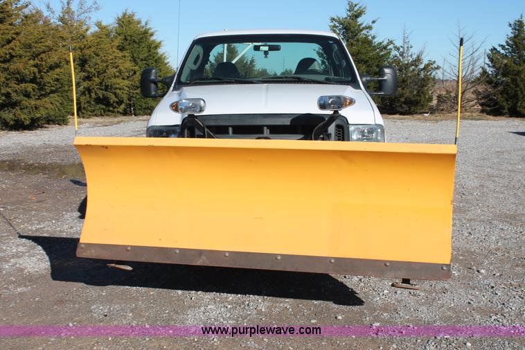 image for item H5523 2007 Ford F250 Super Duty XL FX4 Off-Road SuperCab pickup truck