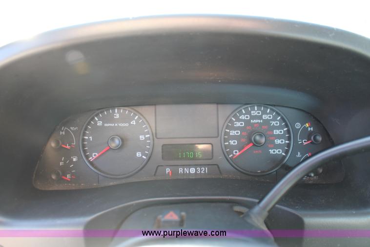 image for item H5524 2006 Ford F250 Super Duty XL SuperCab pickup truck