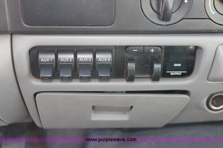 image for item H5524 2006 Ford F250 Super Duty XL SuperCab pickup truck