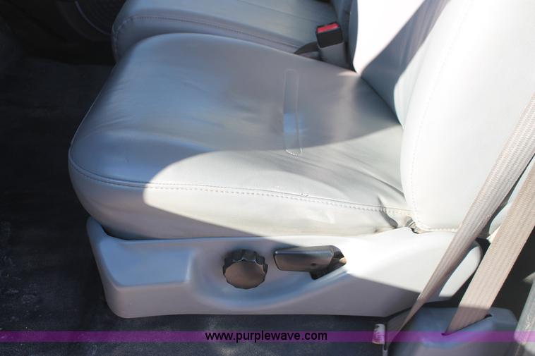 image for item H5524 2006 Ford F250 Super Duty XL SuperCab pickup truck