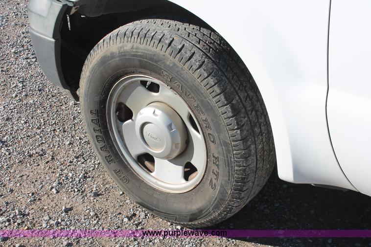 image for item H5524 2006 Ford F250 Super Duty XL SuperCab pickup truck