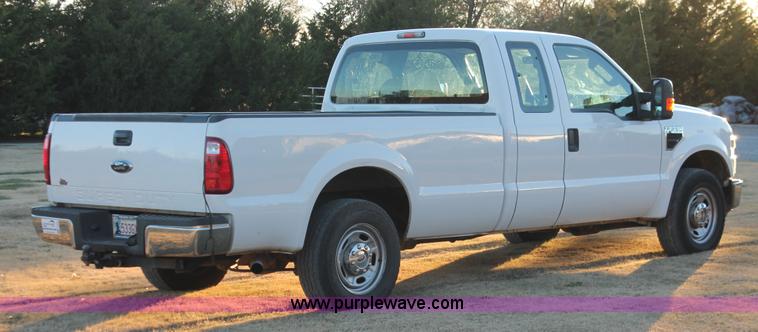 image for item H5527 2010 Ford F250 Super Duty XL SuperCab pickup truck