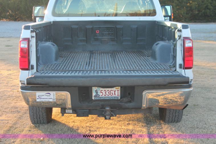 image for item H5527 2010 Ford F250 Super Duty XL SuperCab pickup truck