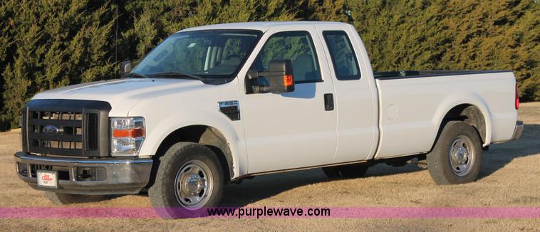 image for item H5528 2010 Ford F250 Super Duty XL SuperCab pickup truck