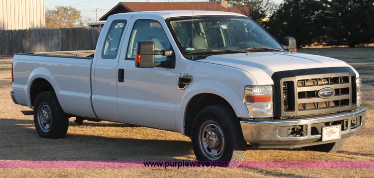 image for item H5528 2010 Ford F250 Super Duty XL SuperCab pickup truck