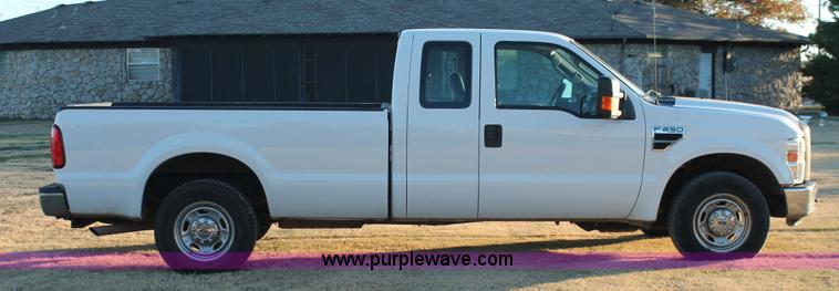 image for item H5528 2010 Ford F250 Super Duty XL SuperCab pickup truck