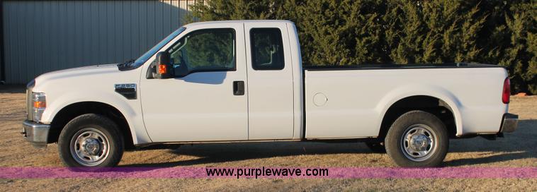 image for item H5528 2010 Ford F250 Super Duty XL SuperCab pickup truck