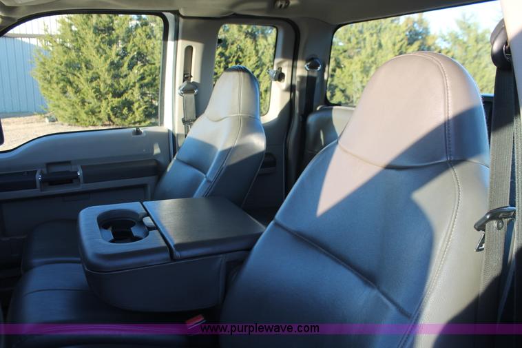 image for item H5528 2010 Ford F250 Super Duty XL SuperCab pickup truck