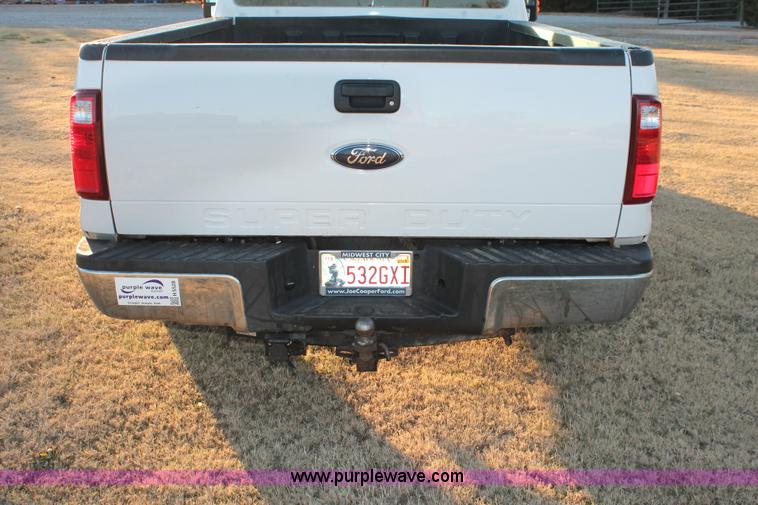 image for item H5528 2010 Ford F250 Super Duty XL SuperCab pickup truck