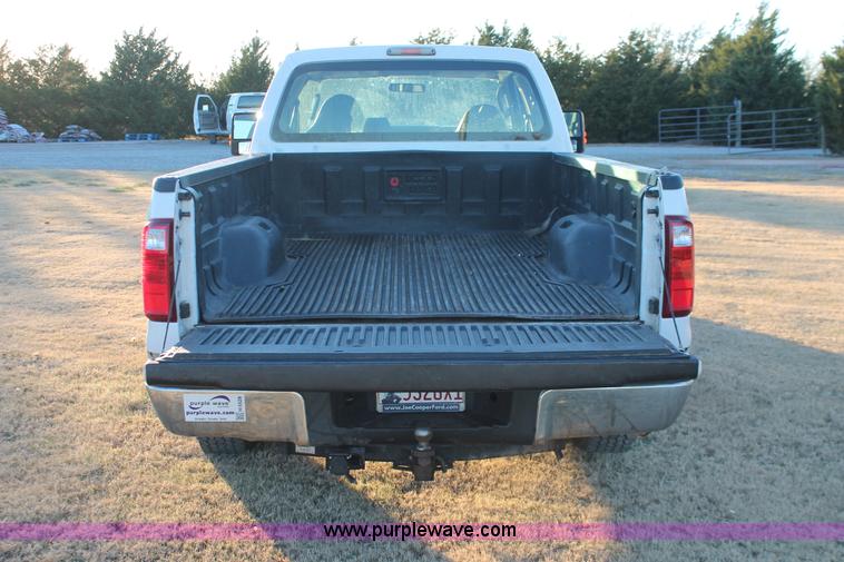 image for item H5528 2010 Ford F250 Super Duty XL SuperCab pickup truck