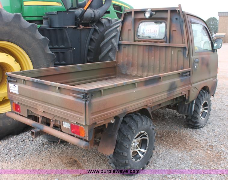 image for item H5988 1997 Mitsubishi mini truck