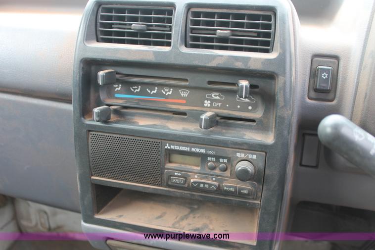 image for item H5988 1997 Mitsubishi mini truck