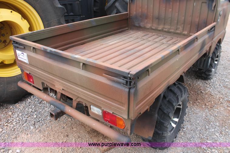 image for item H5988 1997 Mitsubishi mini truck