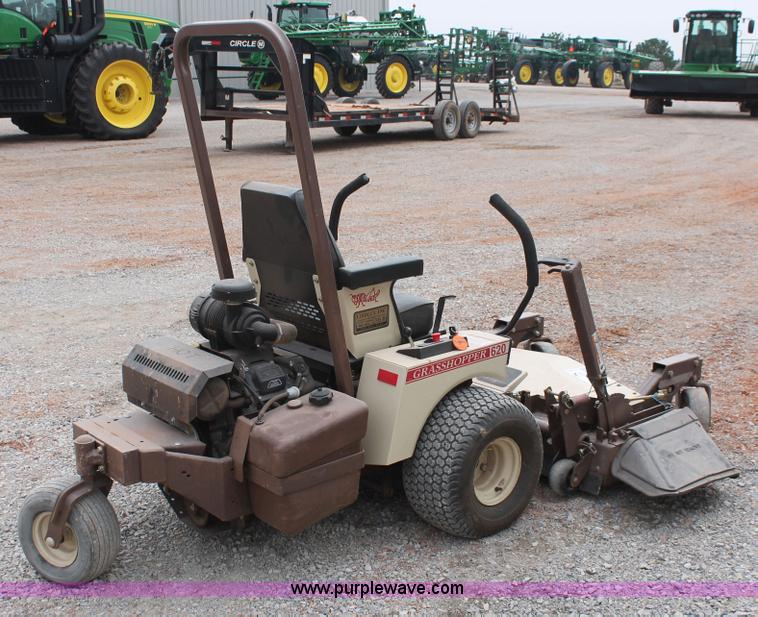 image for item H5989 2008 Grasshopper 620T2 ZTR lawn mower