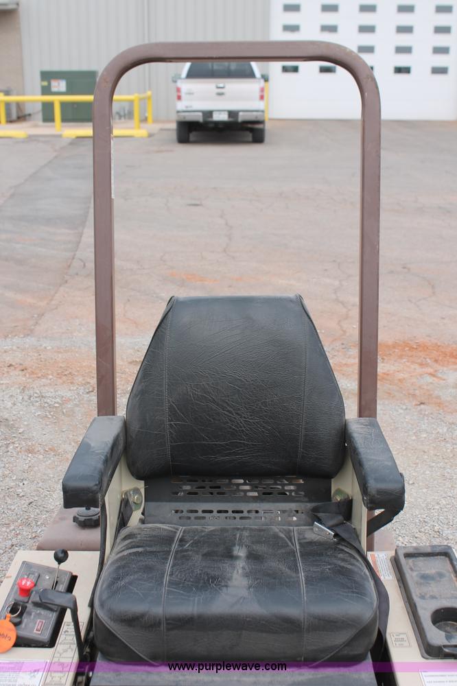 image for item H5989 2008 Grasshopper 620T2 ZTR lawn mower