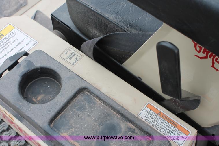 image for item H5989 2008 Grasshopper 620T2 ZTR lawn mower