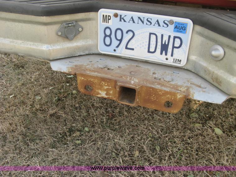 image for item H9359 1995 Ford F150 Eddie Bauer pickup truck