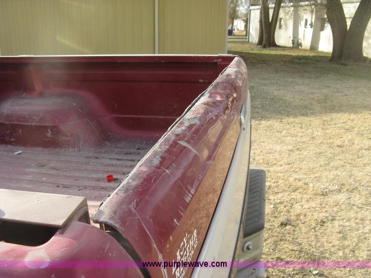 image for item H9359 1995 Ford F150 Eddie Bauer pickup truck