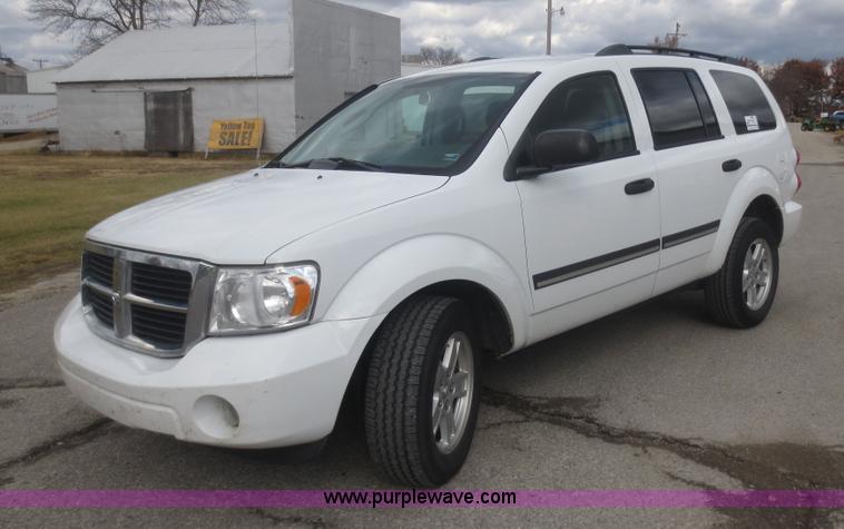 image for item I2135 2007 Dodge Durango SLT SUV