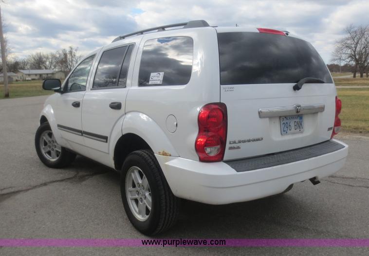 image for item I2135 2007 Dodge Durango SLT SUV