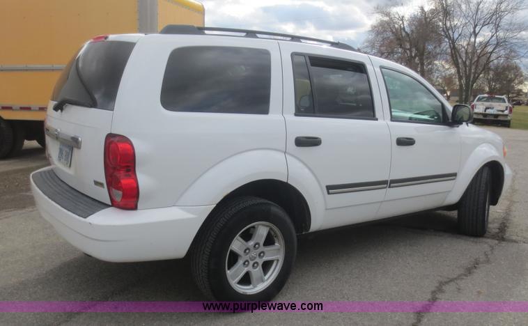 image for item I2135 2007 Dodge Durango SLT SUV