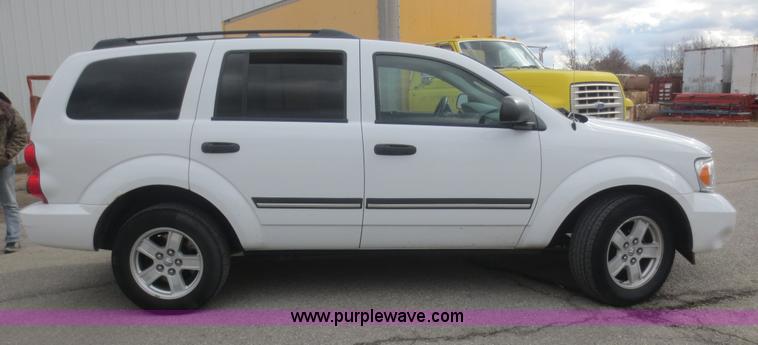 image for item I2135 2007 Dodge Durango SLT SUV