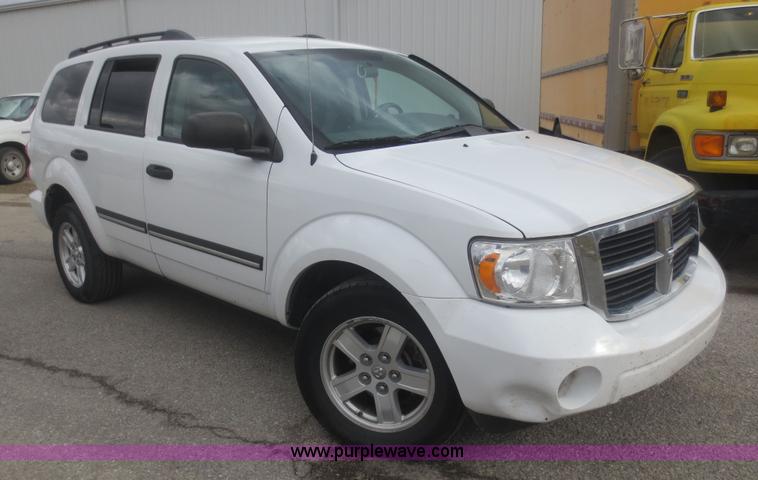 image for item I2135 2007 Dodge Durango SLT SUV