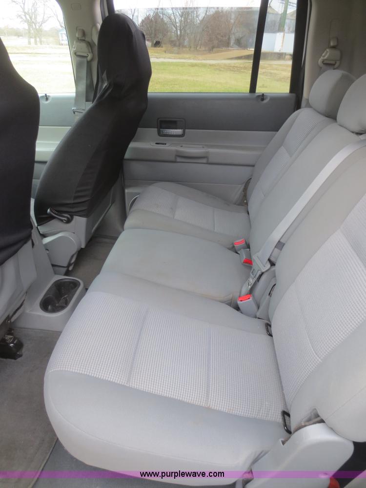 image for item I2135 2007 Dodge Durango SLT SUV