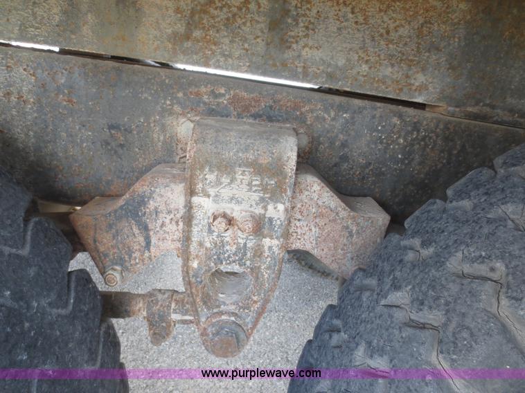 image for item I2136 1974 Chevrolet C65 grain truck