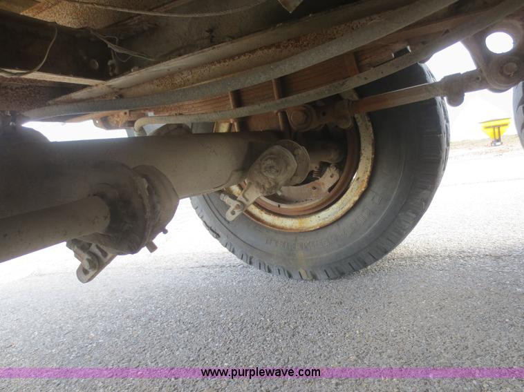 image for item I2136 1974 Chevrolet C65 grain truck