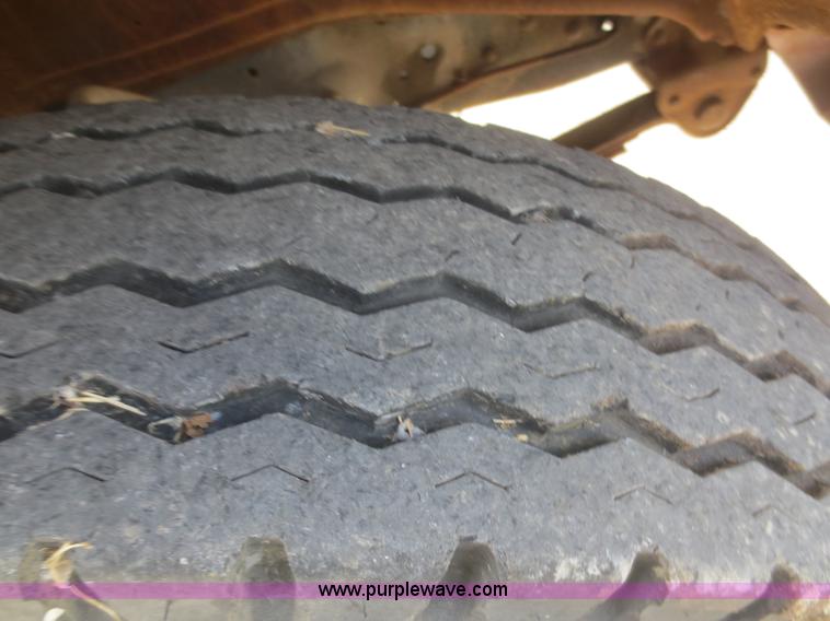 image for item I2136 1974 Chevrolet C65 grain truck