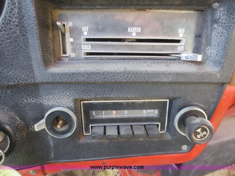 image for item I2136 1974 Chevrolet C65 grain truck