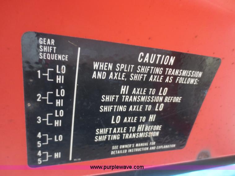 image for item I2136 1974 Chevrolet C65 grain truck