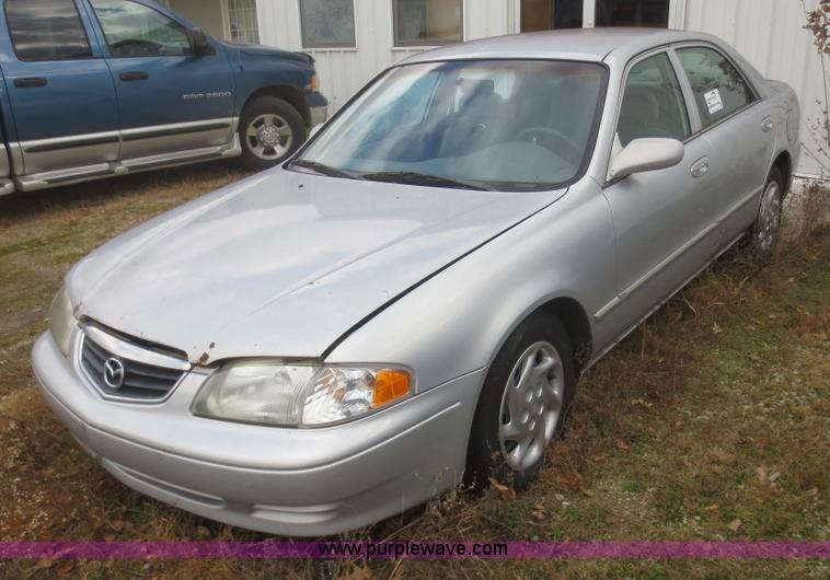 image for item I2137 2002 Mazda 626 LX