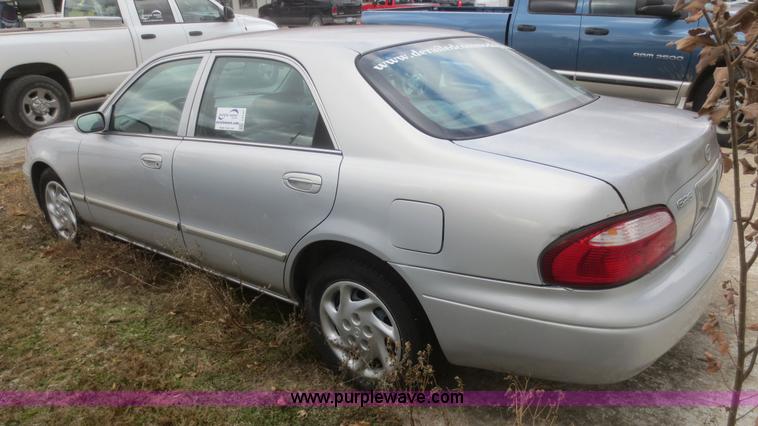 image for item I2137 2002 Mazda 626 LX