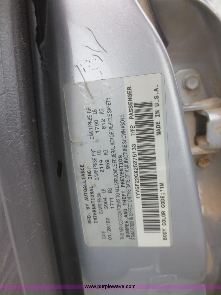 image for item I2137 2002 Mazda 626 LX