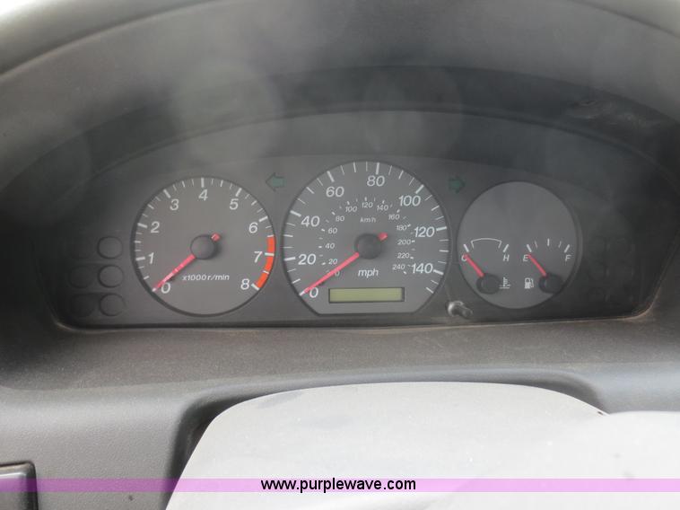 image for item I2137 2002 Mazda 626 LX