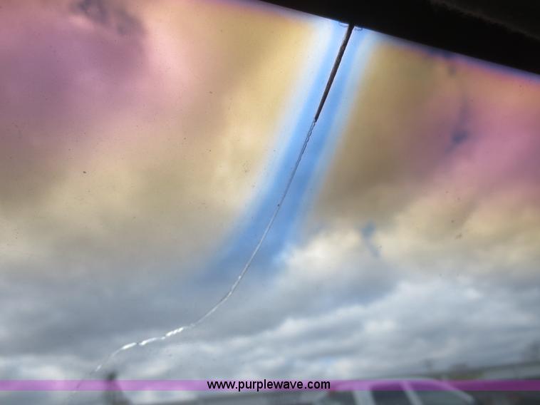 image for item I2137 2002 Mazda 626 LX