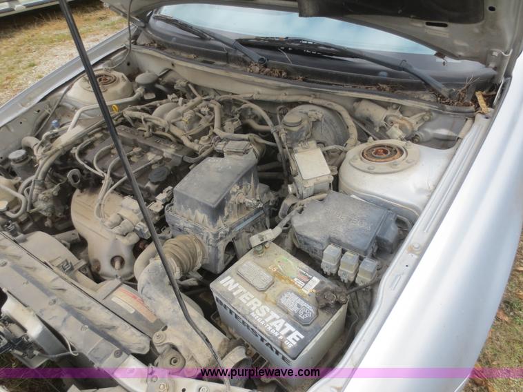 image for item I2137 2002 Mazda 626 LX