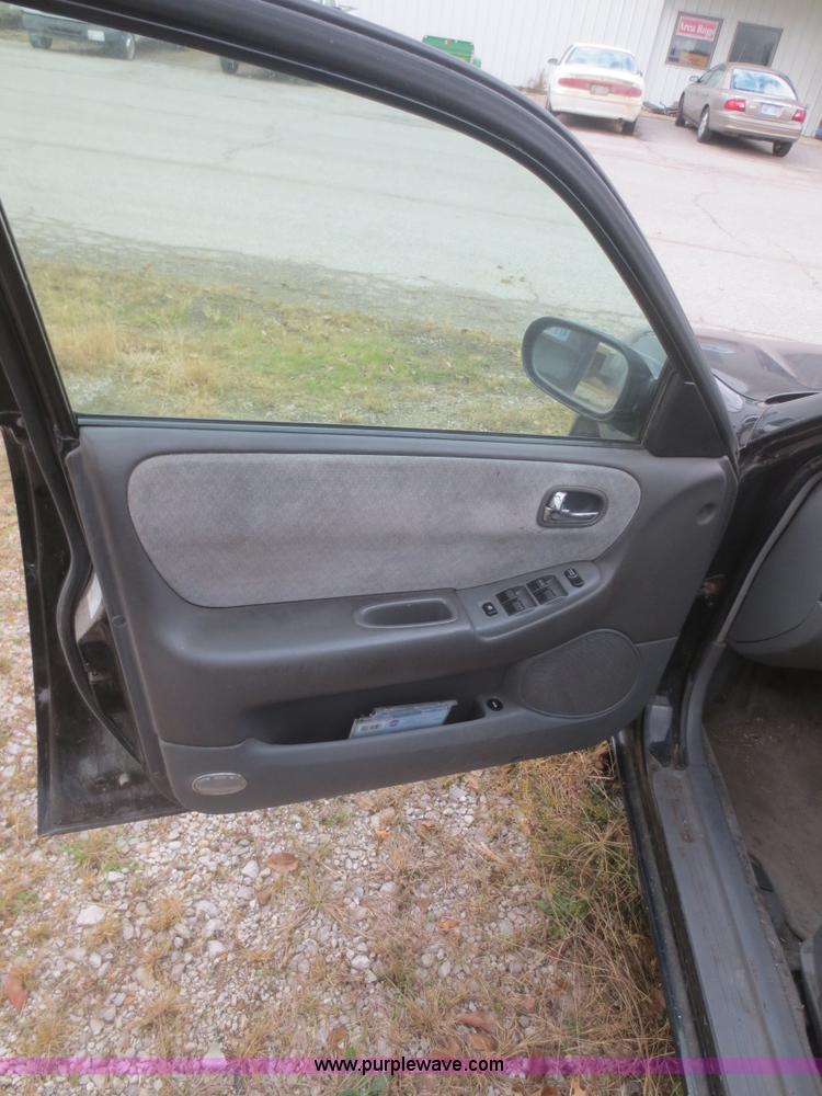 image for item I2138 2002 Mazda 626