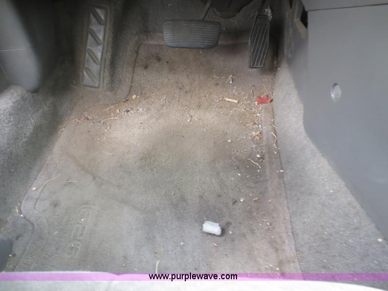 image for item I2138 2002 Mazda 626