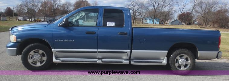 image for item I2140 2003 Dodge Ram 2500 SLT Quad Cab pickup truck