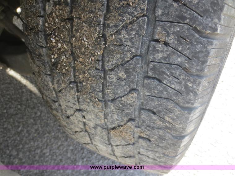 image for item I2140 2003 Dodge Ram 2500 SLT Quad Cab pickup truck