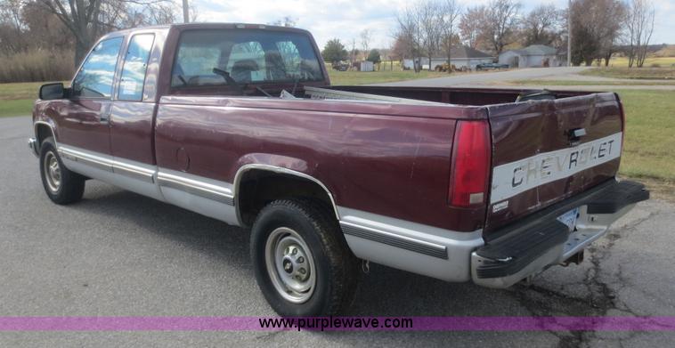 image for item I2141 1997 Chevrolet Silverado 2500 Ext. Cab pickup truck