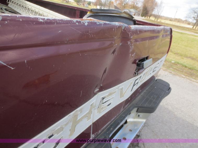 image for item I2141 1997 Chevrolet Silverado 2500 Ext. Cab pickup truck