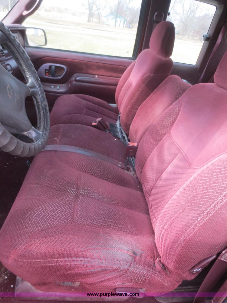 image for item I2141 1997 Chevrolet Silverado 2500 Ext. Cab pickup truck