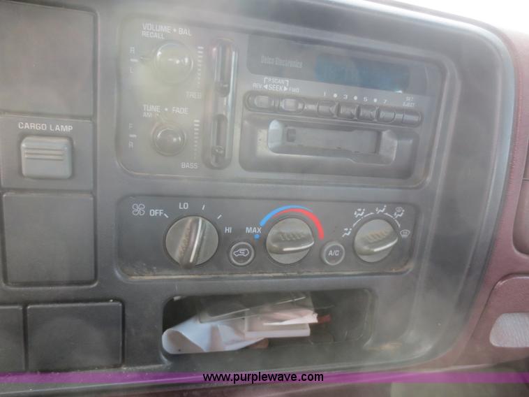 image for item I2141 1997 Chevrolet Silverado 2500 Ext. Cab pickup truck