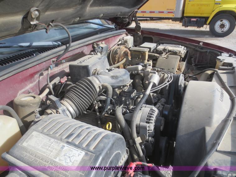 image for item I2141 1997 Chevrolet Silverado 2500 Ext. Cab pickup truck