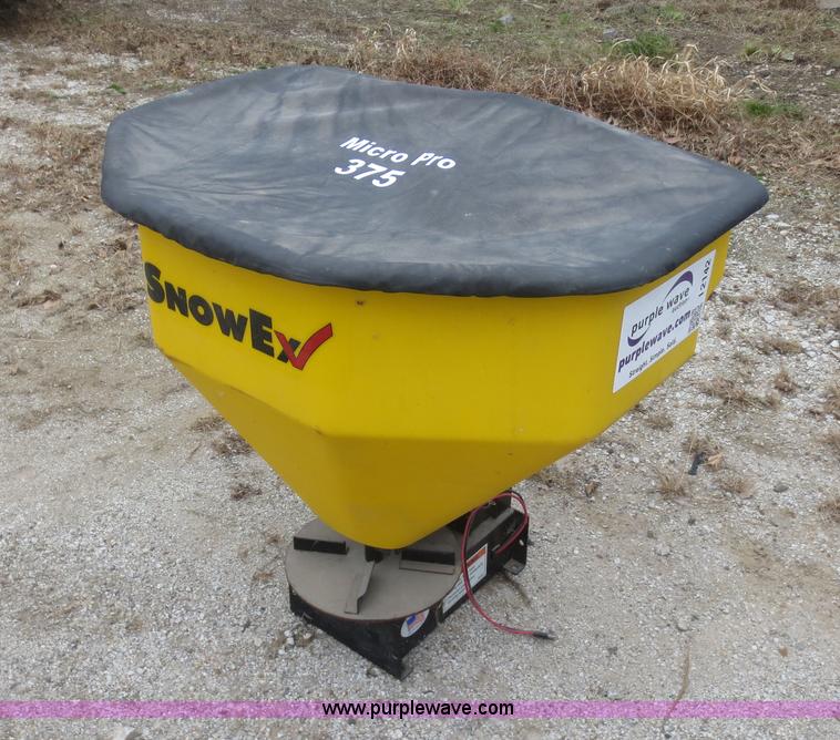 image for item I2142 Snow Ex Micro Pro 375 salt sand spreader